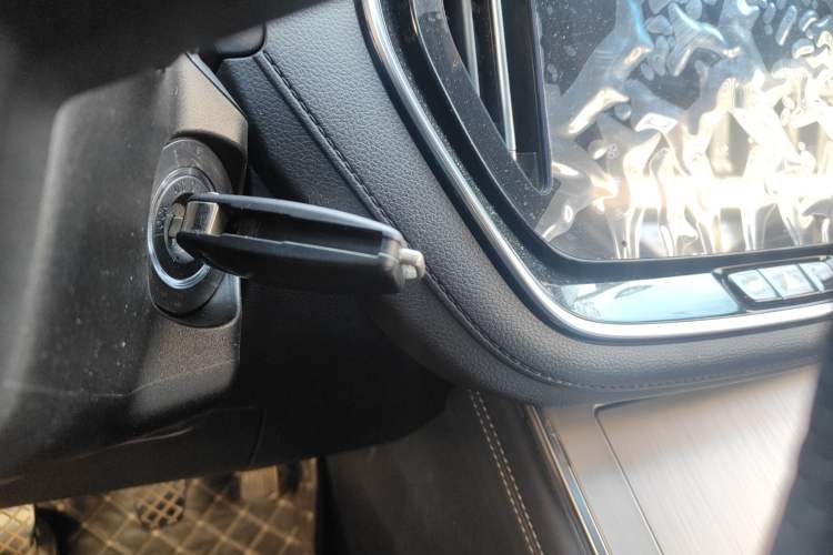 Used Soueast DX8 2022 1.5T Manual Amazon Edition 5 Seats
