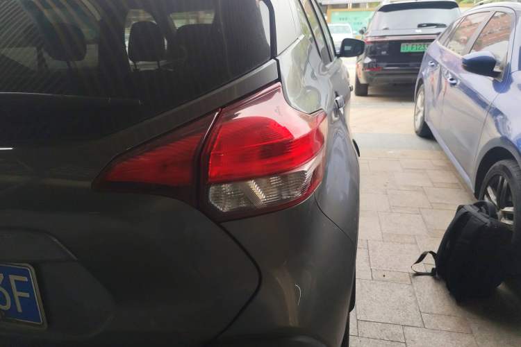 Used Nissan Kicks 2019 1.5L CVT Cool Enjoy Edition Right Rear Taillight