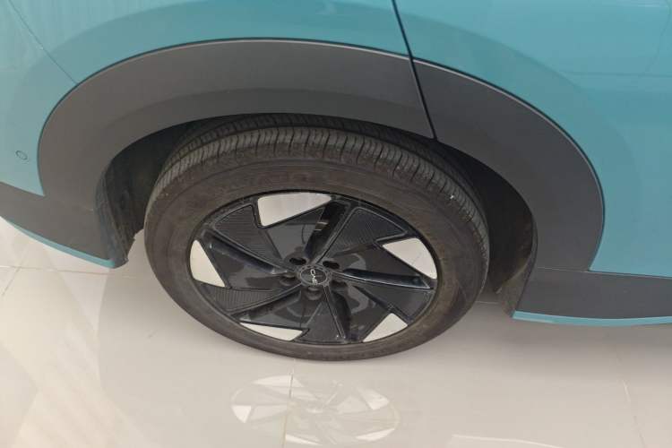 Used BYD Sealion 05 EV 2025 520 km Flagship SmartDrive Version Right Rear Wheel Hub