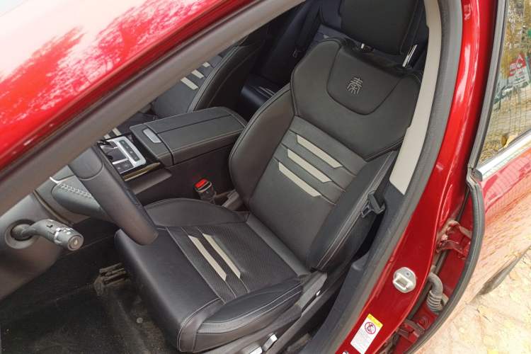 Used BYD Qin Pro New Energy 2019 EV Super Edition High-Power Long-Range Smart-Connected Cutting-Edge Model Left Front Seat