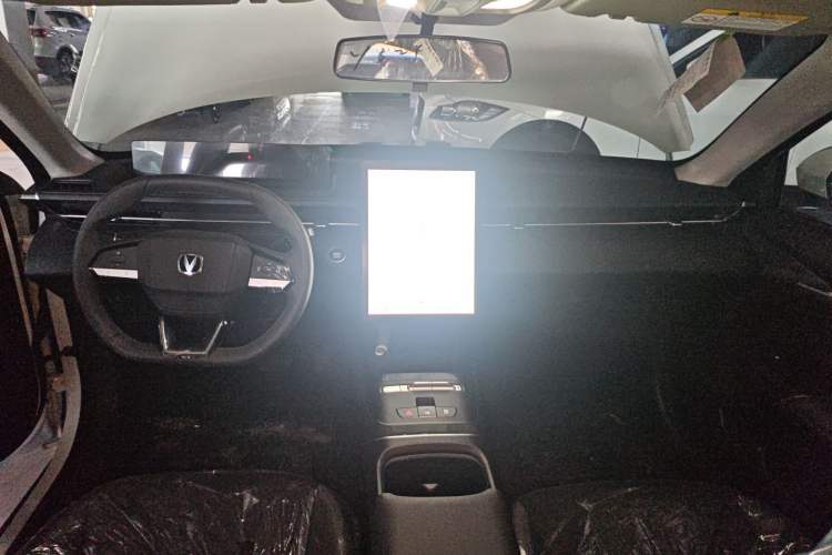 Used Changan Eado PHEV 2025 Smart New Blue Whale 145KM High-Energy Edition
