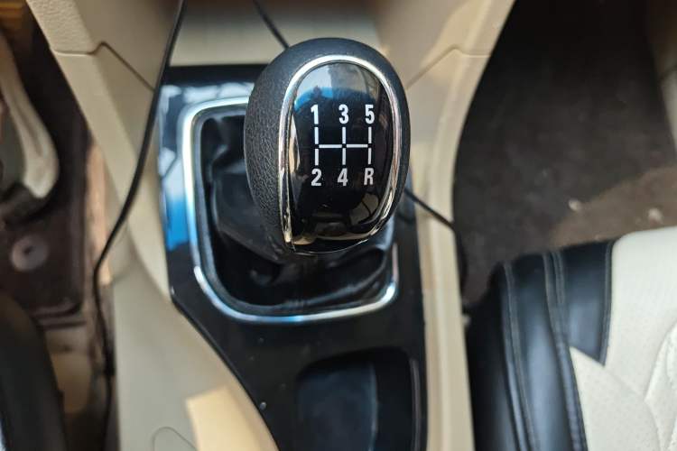 Used Baojun 730 2016 1.5L Manual Comfort Version 7 Seats China V Emission Standard
