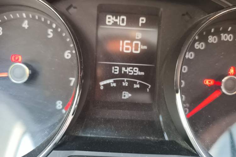 Used Volkswagen Lavida 2015 1.6L Automatic Comfort Edition Odometer Close Up