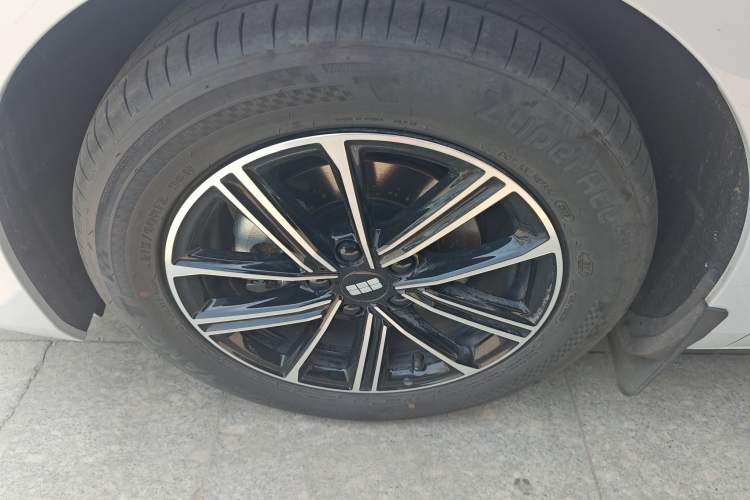 Used Geely Galaxy A7 2025 Model EM-i 70km Luxury Edition