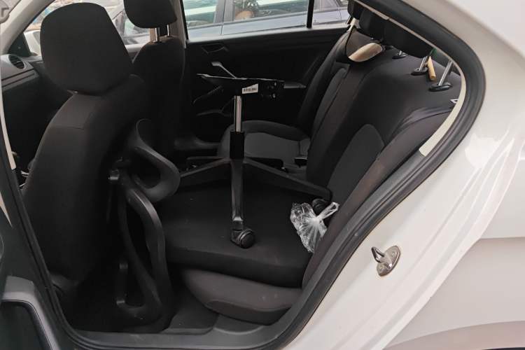 Used Volkswagen Jetta 2013 1.4L Manual Fashion Model