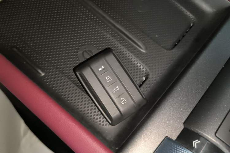 Used Tank 300 2025 2.4T Diesel Version Vehicle Key