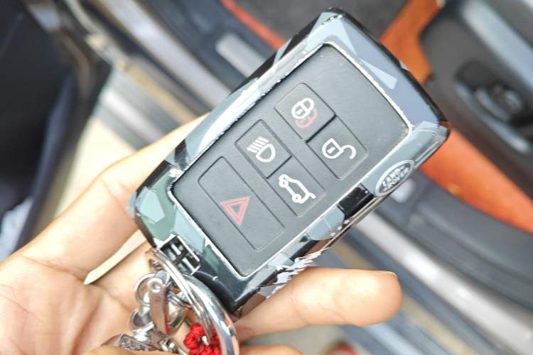 Used Land Rover Discovery 2021 360 PS R-Dynamic HSE