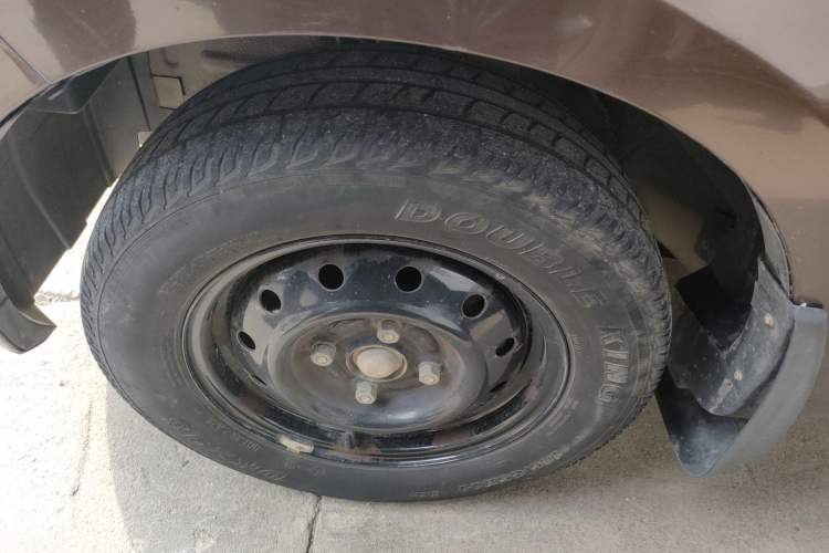 Used BAIC Weiwang M20 2014 1.5L Basic Version DAM15DL
