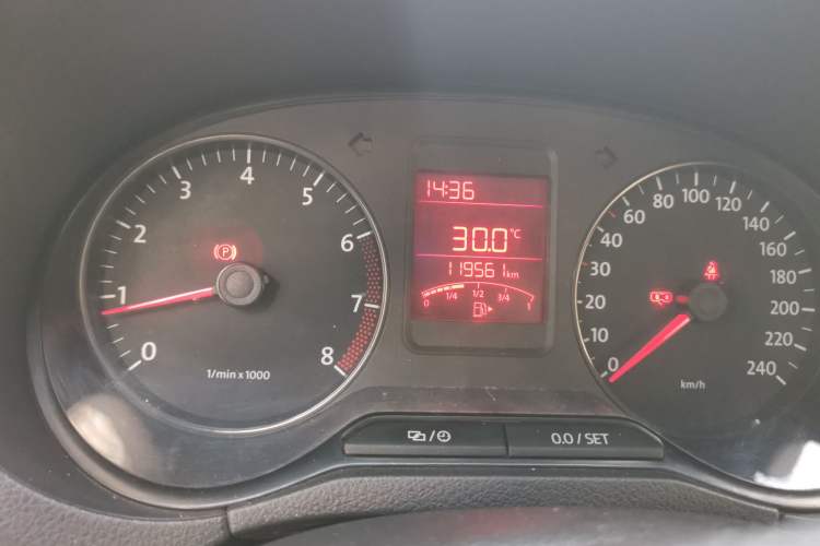 Used Volkswagen Polo 2013 1.4L Manual Fashion Edition