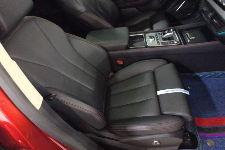 Used BYD Tang New Energy 2019 EV600D Four-Wheel Drive Smart Connectivity Leading Model
