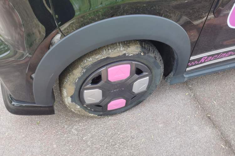 Used Geely Galaxy Panda 2025 210km Panda Kart Left Front Wheel Hub