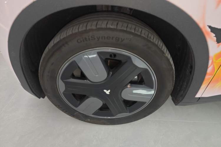 Used firefly firefly 2025 Illuminated Edition