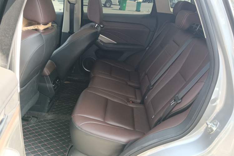 Used Wey VV6 2020 2.0T Two-Wheel Drive Smart Protection+