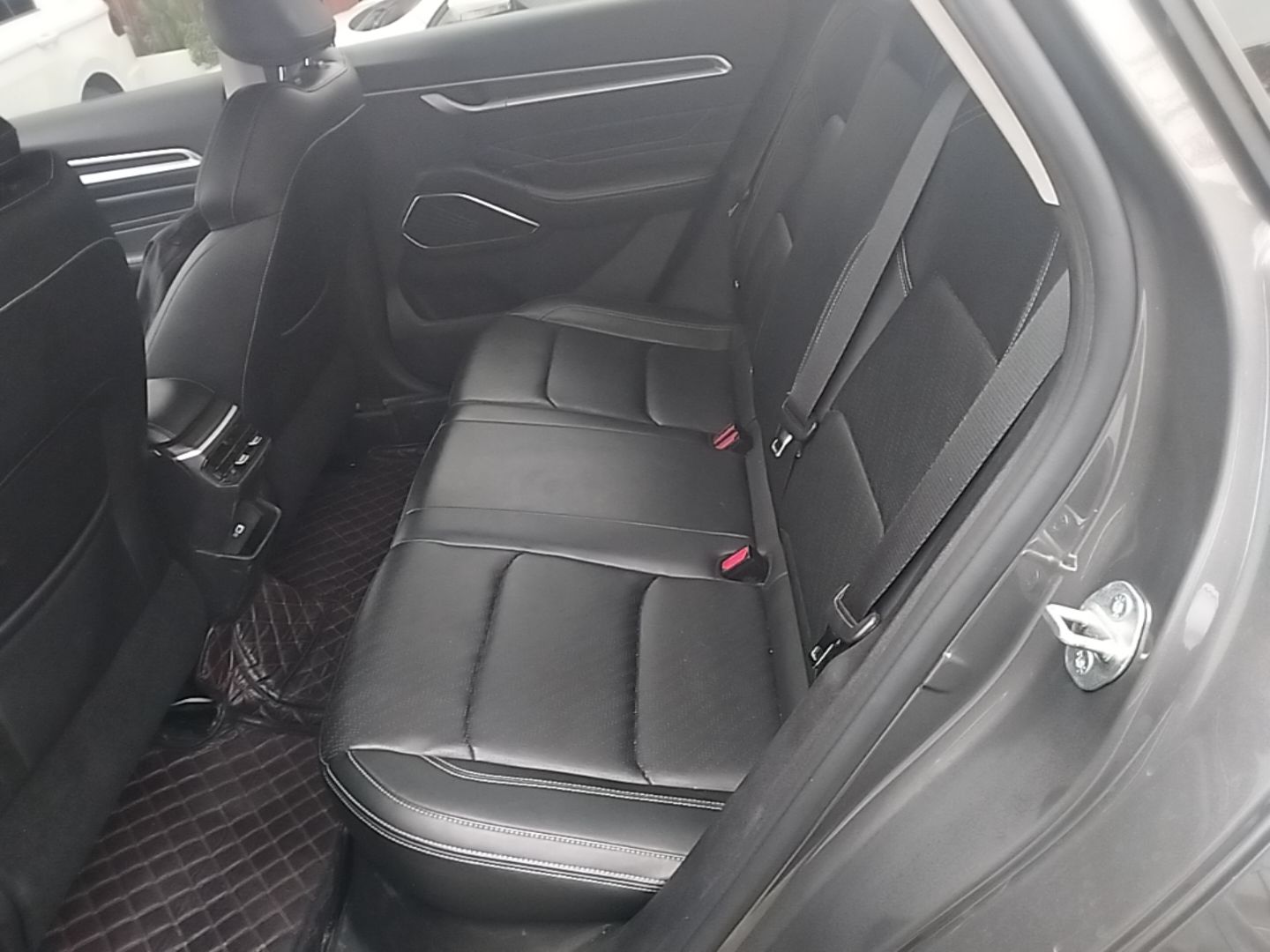 Geely Auto Emgrand 2023 4th Generation Champion Edition 1.5L CVT Prestige Model — снимка 20