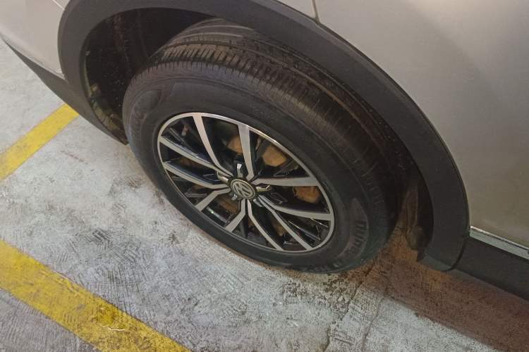 Used Volkswagen Tiguan L 2018 330TSI Automatic Two-Wheel Drive Luxury Edition