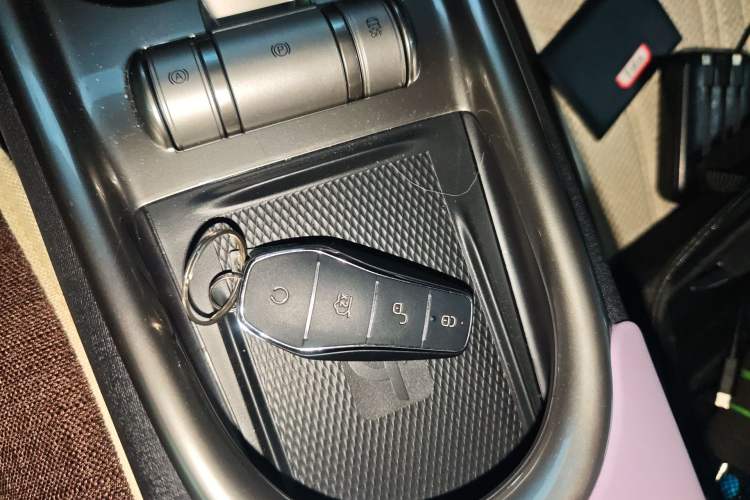 Used BYD Dolphin 2023 420 km Fashion Edition Vehicle Key