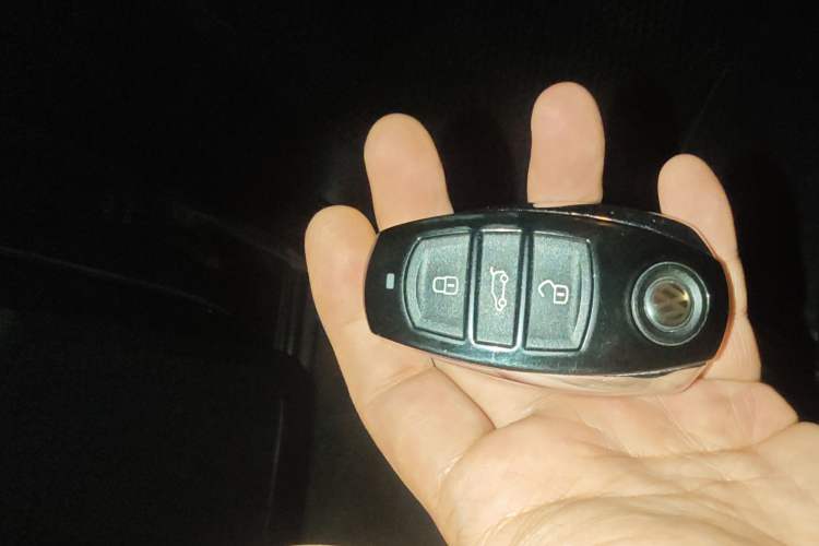 Used Volkswagen Touareg 2011 3.0 TSI Comfort Version
