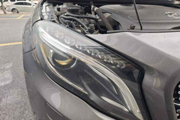 Used Mercedes-Benz GLA 2016 GLA 200 Sport Edition Right Front Headlight