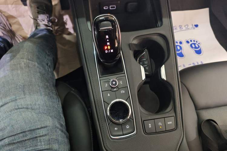 Used Cadillac XT4 2024 28T Two-Wheel-Drive Prestige Version