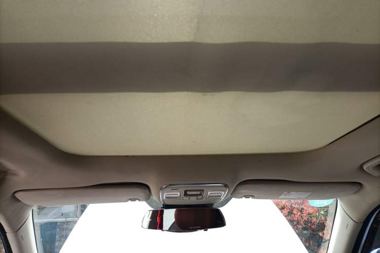 Used Geely Auto Emgrand X7 Sport 2016 1.8TD Automatic All-Wheel-Drive ZhiZun Edition Headliner