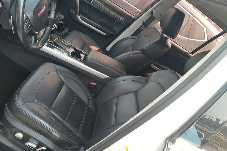 Used Haval H8 2015 2.0T Two-Wheel-Drive Luxury Version