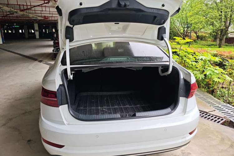 Used Volkswagen Sagitar 2019 200TSI DSG Comfort Version China VI Standard