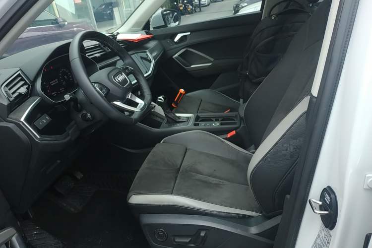 Used Audi Q3 2019 35 TFSI Fashion Dynamic Model