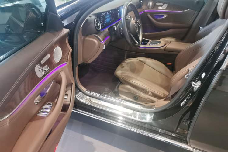 Used Mercedes-Benz E-Class 2023 E 300 L Sport Luxury Edition Driver Seat