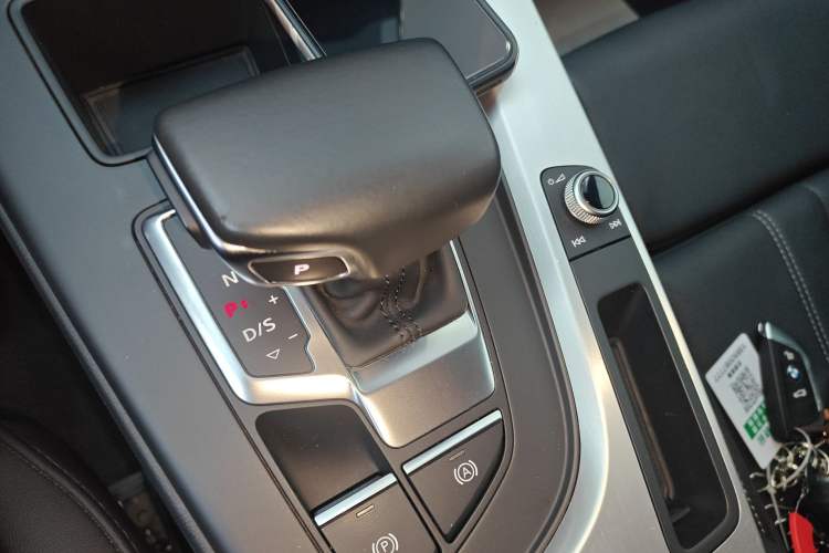 Used Audi A4L 2020 40 TFSI Fashion Dynamic Model