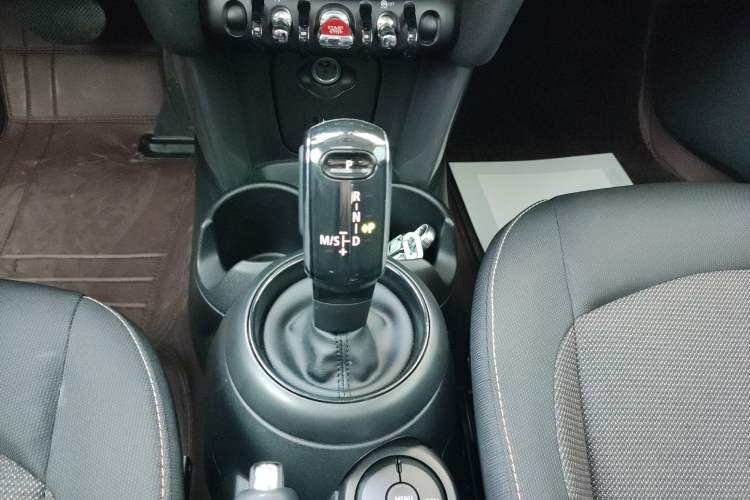 Used MINI 2023 1.5T ONE Gear Lever