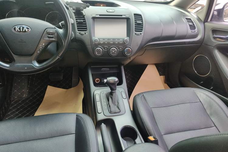 Used Kia K3 2015 1.6L Automatic GLS
