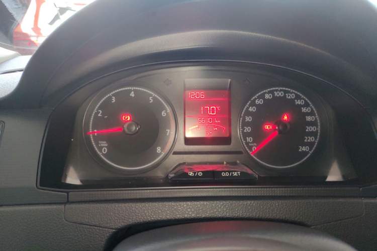 Used Volkswagen Santana 2016 1.6L Manual Fashion Edition
