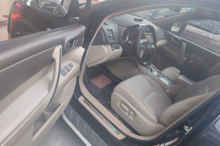 Used Toyota Highlander 2012 2.7L Two-Wheel Drive 5-Seater Sport Edition
