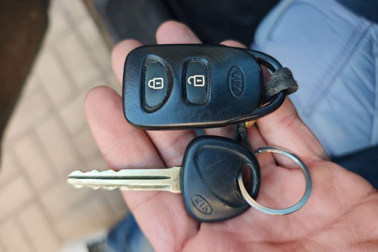 Used Kia Forte 2011 1.6L MT GLS