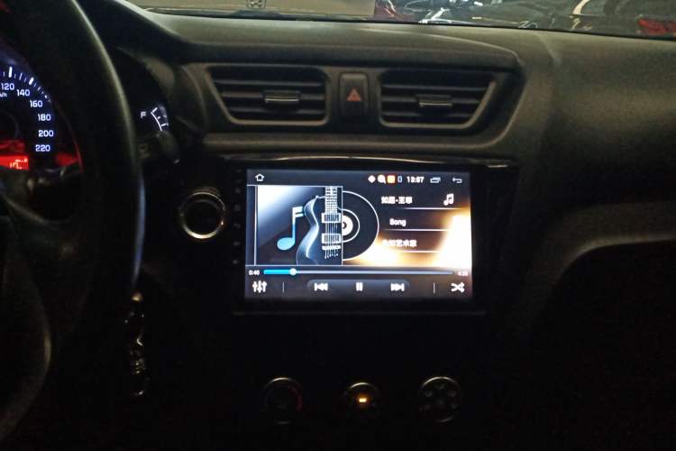 Used Kia K2 2015 Sedan 1.4L Automatic GLS
