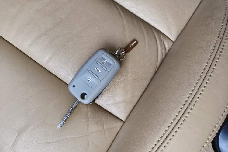 Used Volkswagen Touran 2013 1.4T DSG Crystal Edition 5-Seater