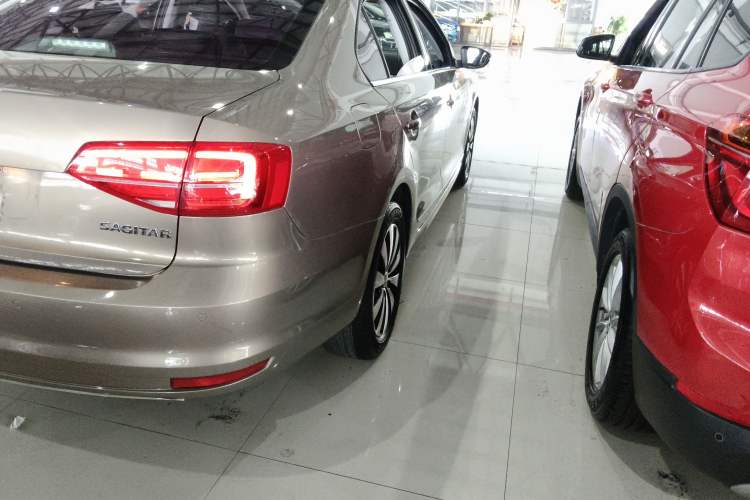 Used Volkswagen Sagitar 2017 1.6L Automatic Comfort Model Exterior 3