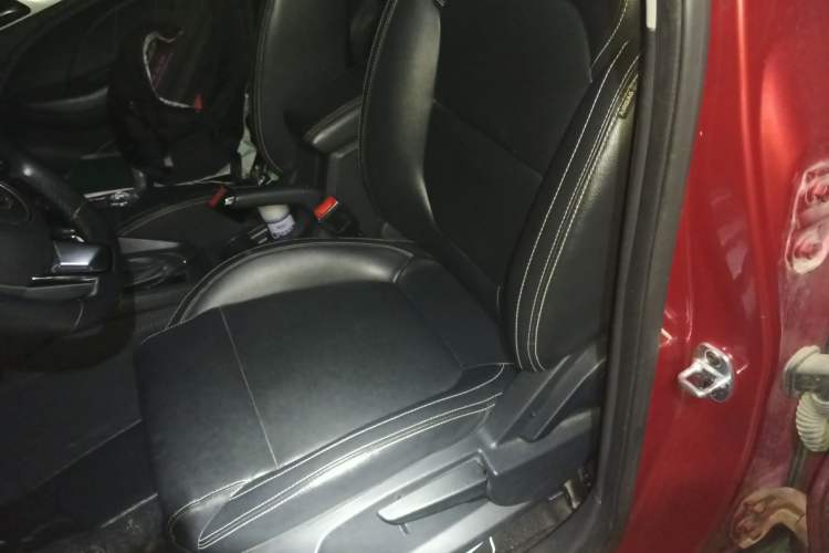 Used MG ZS 2017 1.5L Automatic Luxury Edition Left Front Seat