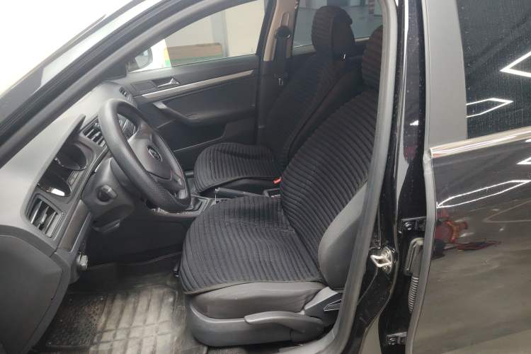 Used Volkswagen Lavida 2019 Lavida Start 1.5L Automatic Trendy Version China VI Standard