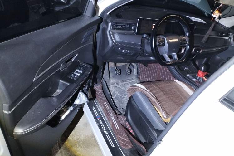 Used JETOUR X70 PLUS 2021 Revised Version 1.5T Manual 5-Seater
