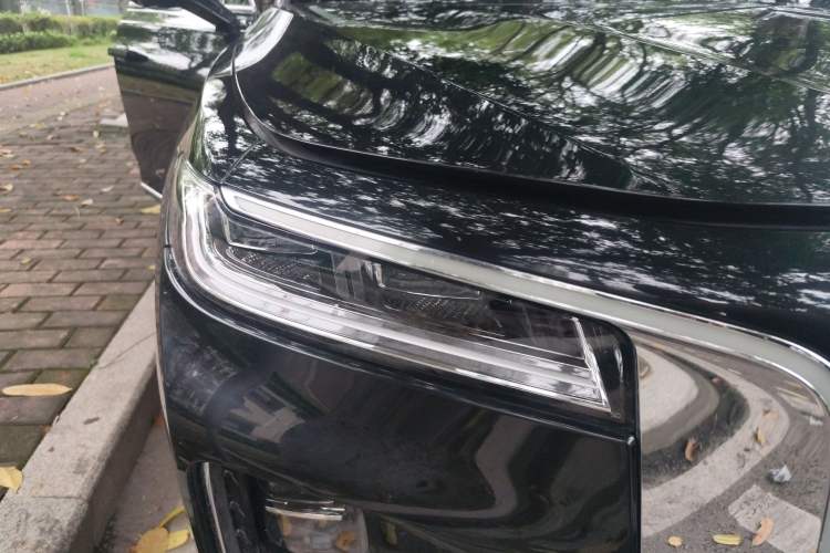 Used Hongqi H9 2020 2.0T Smart Connect Flagship Edition
