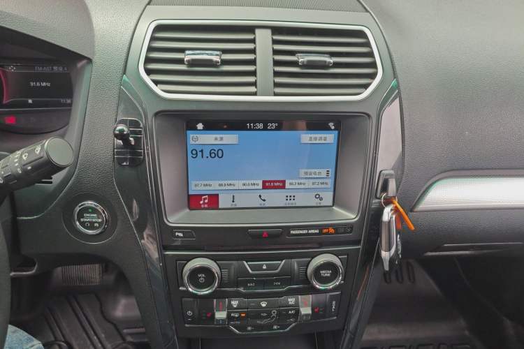 Used Ford Explorer 2017 2.3T Fashion Edition Audio And AC Panel