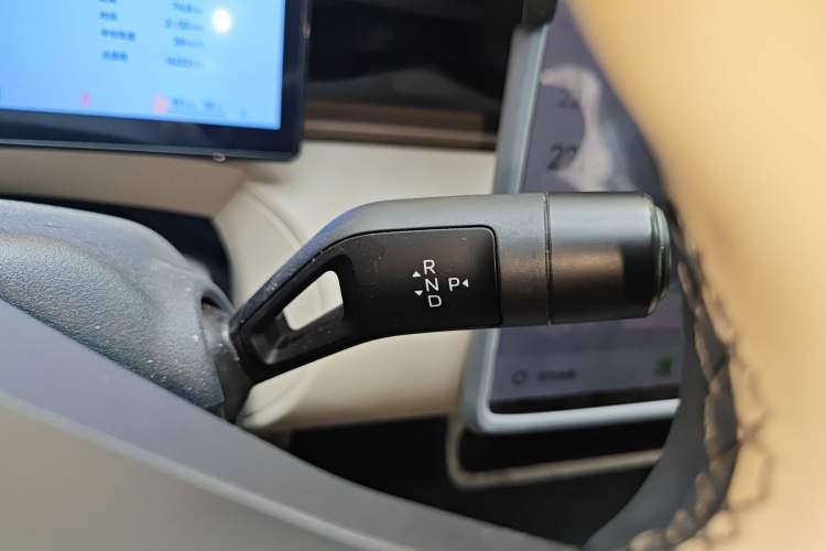 Used Lynk & Co Z20 2025 530 km Range Rear-Wheel Drive Pro