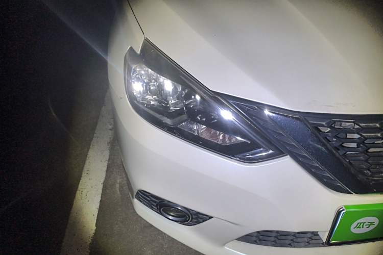 Used Nissan Sylphy 2016 1.6 XL CVT Deluxe Edition Right Front Headlight