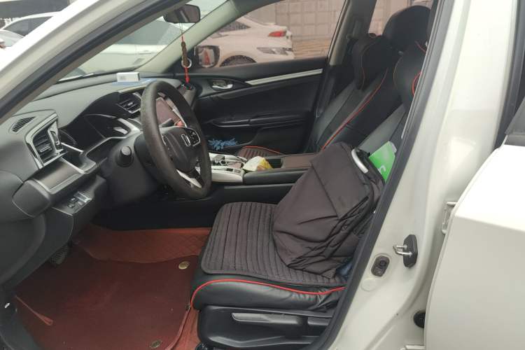 Used Honda Civic 2016 220TURBO CVT Luxury Edition
