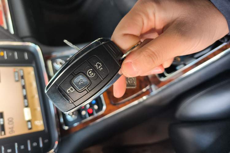 Used Lincoln Continental 2019 2.0T Two-Wheel Drive Luxury Edition China VI Standard
