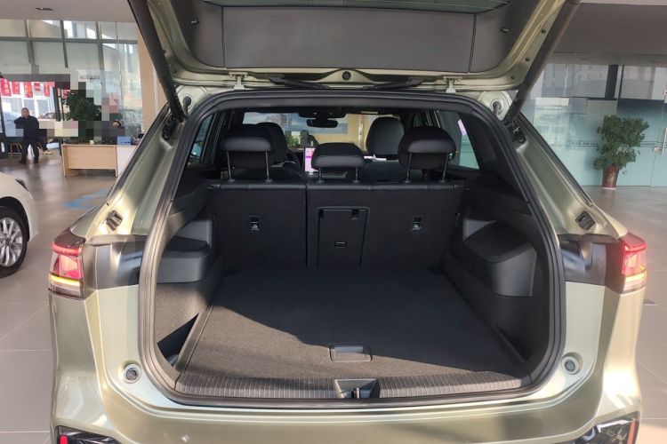 Used Volkswagen Tayron 2025 Tiguan L 380TSI 4Motion Luxury
