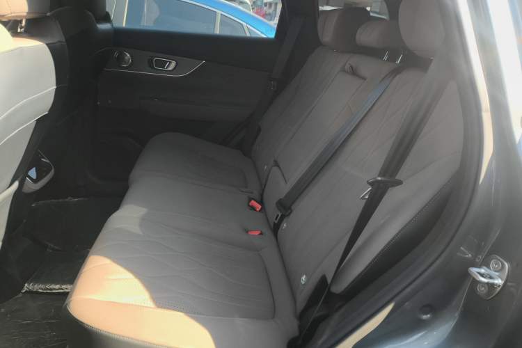 Used Chery Tiggo 8 PLUS 2025 290TGDI DCT Prestige 5-Seater
