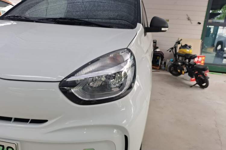 Used Roewe Clever 2021 302 km New Four-Seater Super-Efficient Version Left Front Headlight