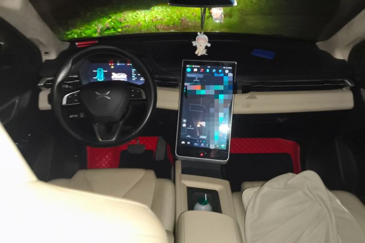 Used XPeng G3 2019 Deluxe Edition Center Console